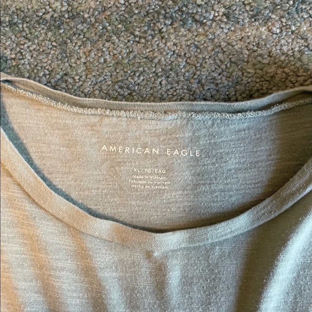 Light blue AE basic tee - Picture 2 of 3